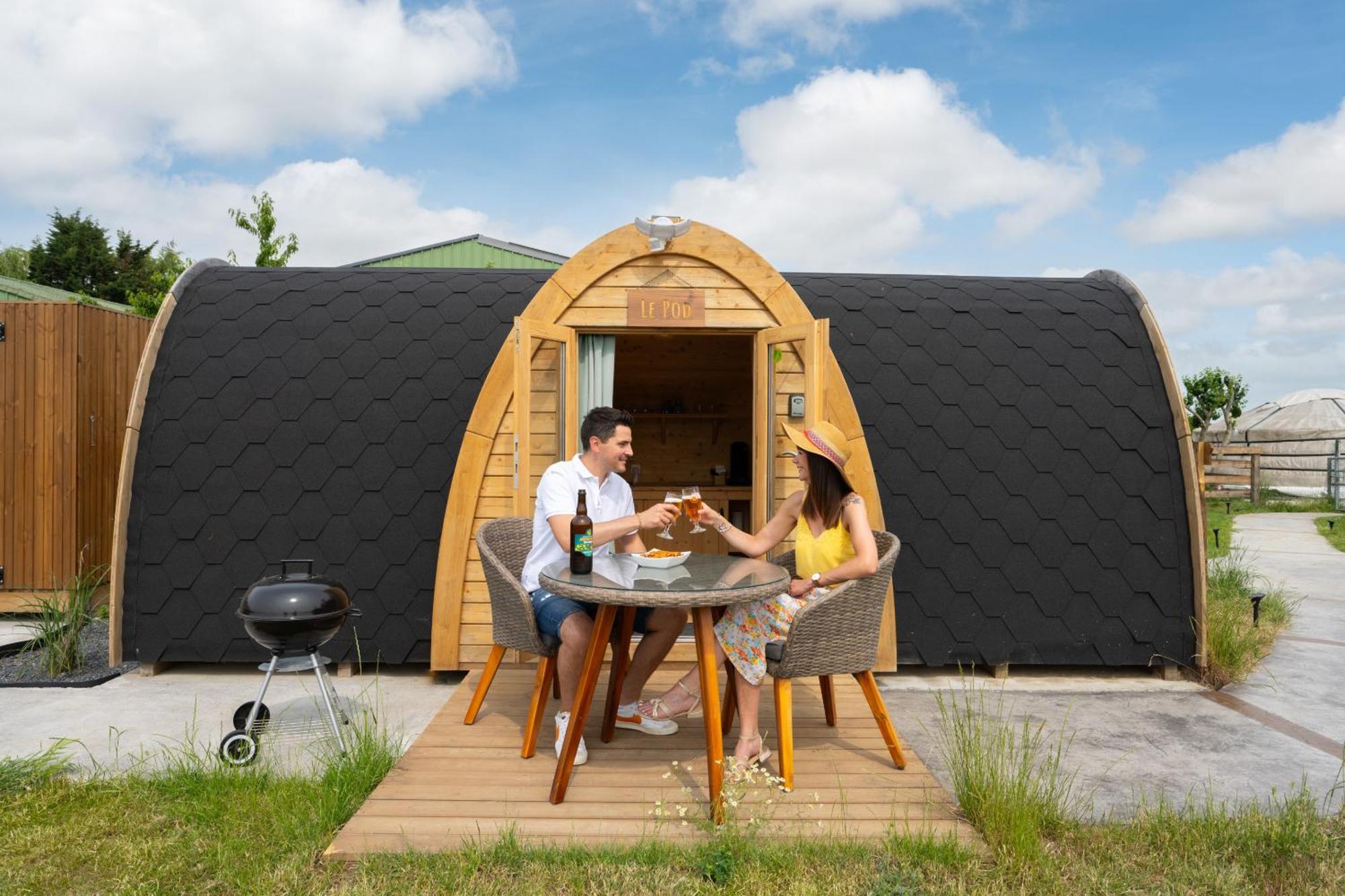Logements Insolites A La Ferme - Yourte, Kota Ou Pod Farbus Pokoj fotografie